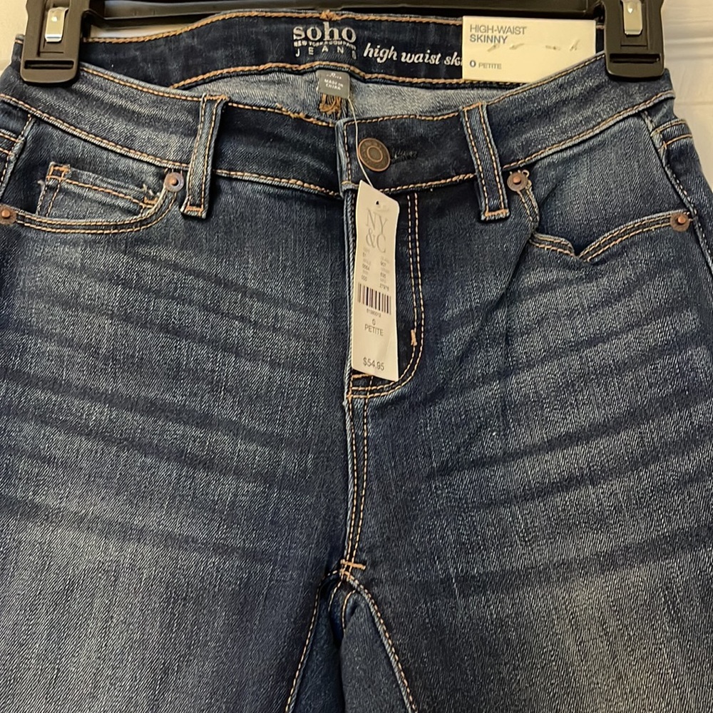 New York & Co Jeans - Picture 3 of 6